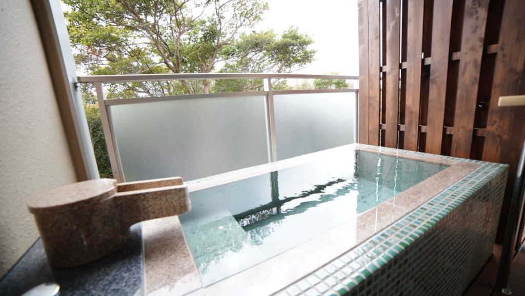 【新設】温泉露天風呂付き客室「杜と海と」/ 貸切風呂　360パノラマ画像で！